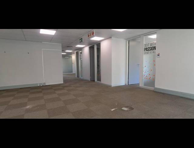 BUSINESS PROPERTY TO RENT IN HILLCREST